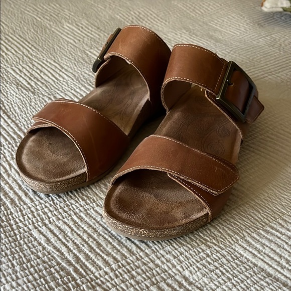 Taos “my dear” sandals - Picture 1 of 7